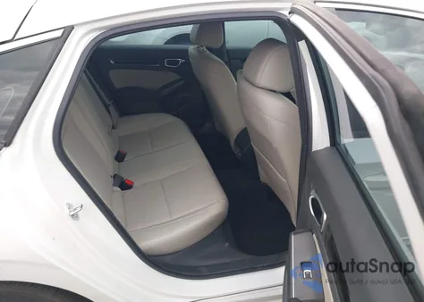 2023 Honda Civic Sport Touring z USA, uszkodzony, nr VIN 19XFL1H84PE000327